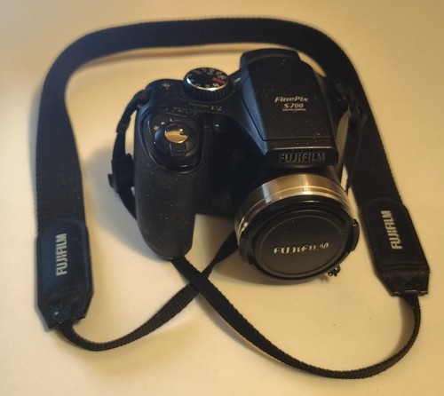 Fujifilm finepix s700 - fujifilm,