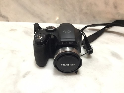 Fujifilm finepix series s700 - s,